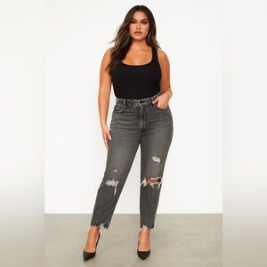 Good American Straight Leg 90’s Ripped Jean